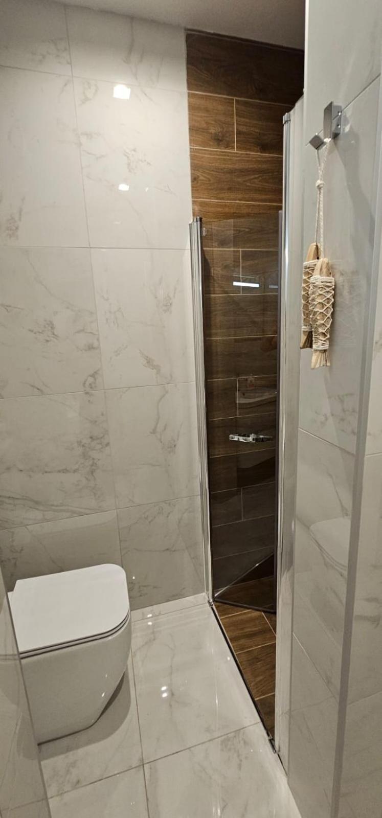 Modern Elegance V1